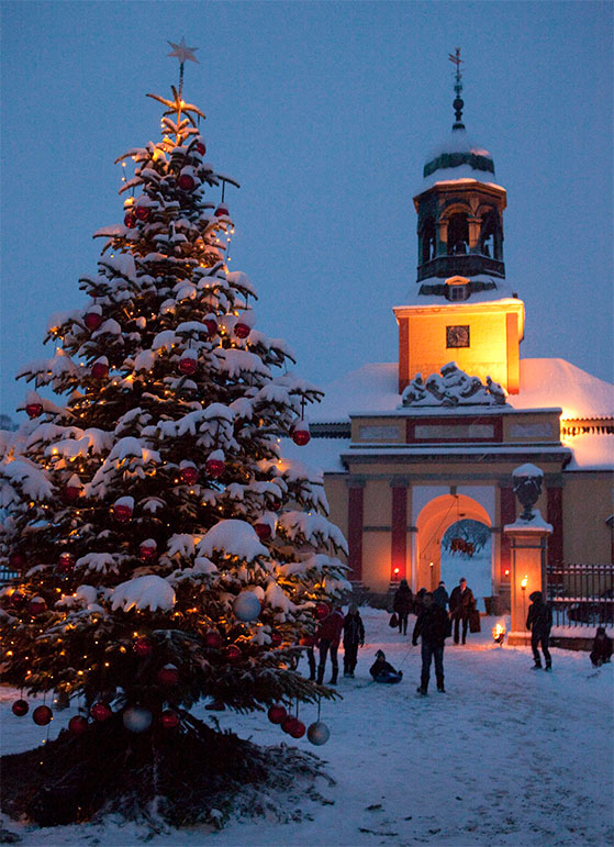 FET_Ledreborg_Slotskirke-vinter