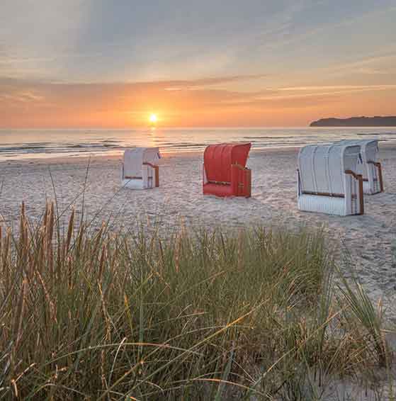 FET_Rejsereportage_Strandkorb-Sonnenaufgang-Mirko-Boy