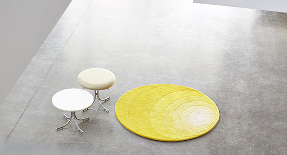 FET_Farver_Luna-Rug-yellow-lifestyle-5575x3000px[1]