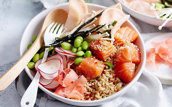 FET_Ginger-And-Salmon-Poke-Bowl