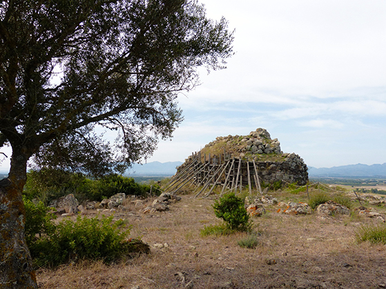 FET_Sardinien_rejsereportage_8000-nuraghér-ligger-spredt-over-hele-Sardininen-og-fortæller-om-fortidens-samfund-og-levevis-